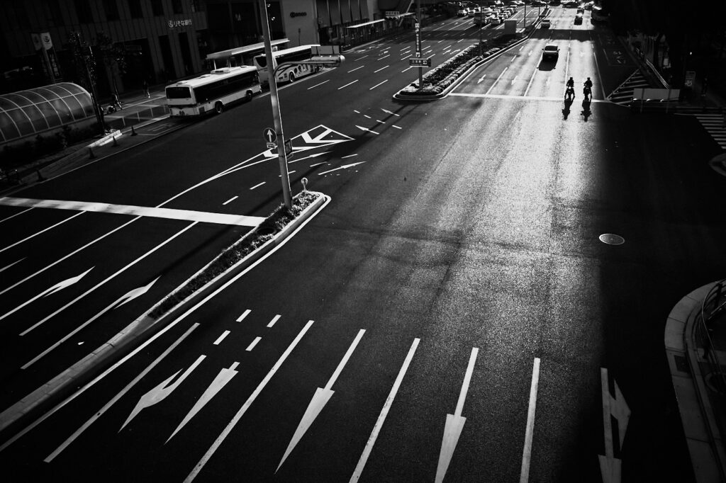 HIGH CONTRAST – 09